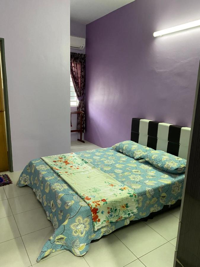 Makmur Homestay タイピン エクステリア 写真